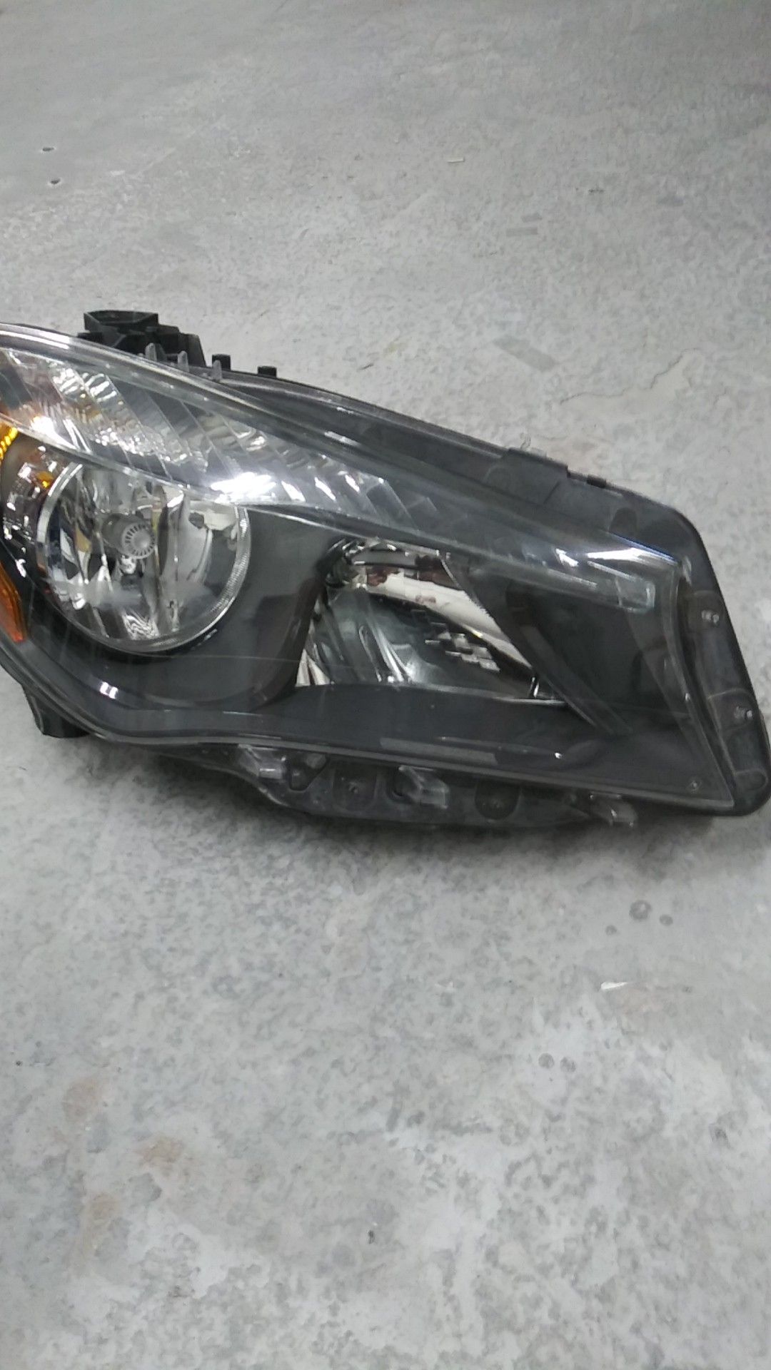 2014 - 2017 Mercedes Benz CLA class Right Halogen Headlight