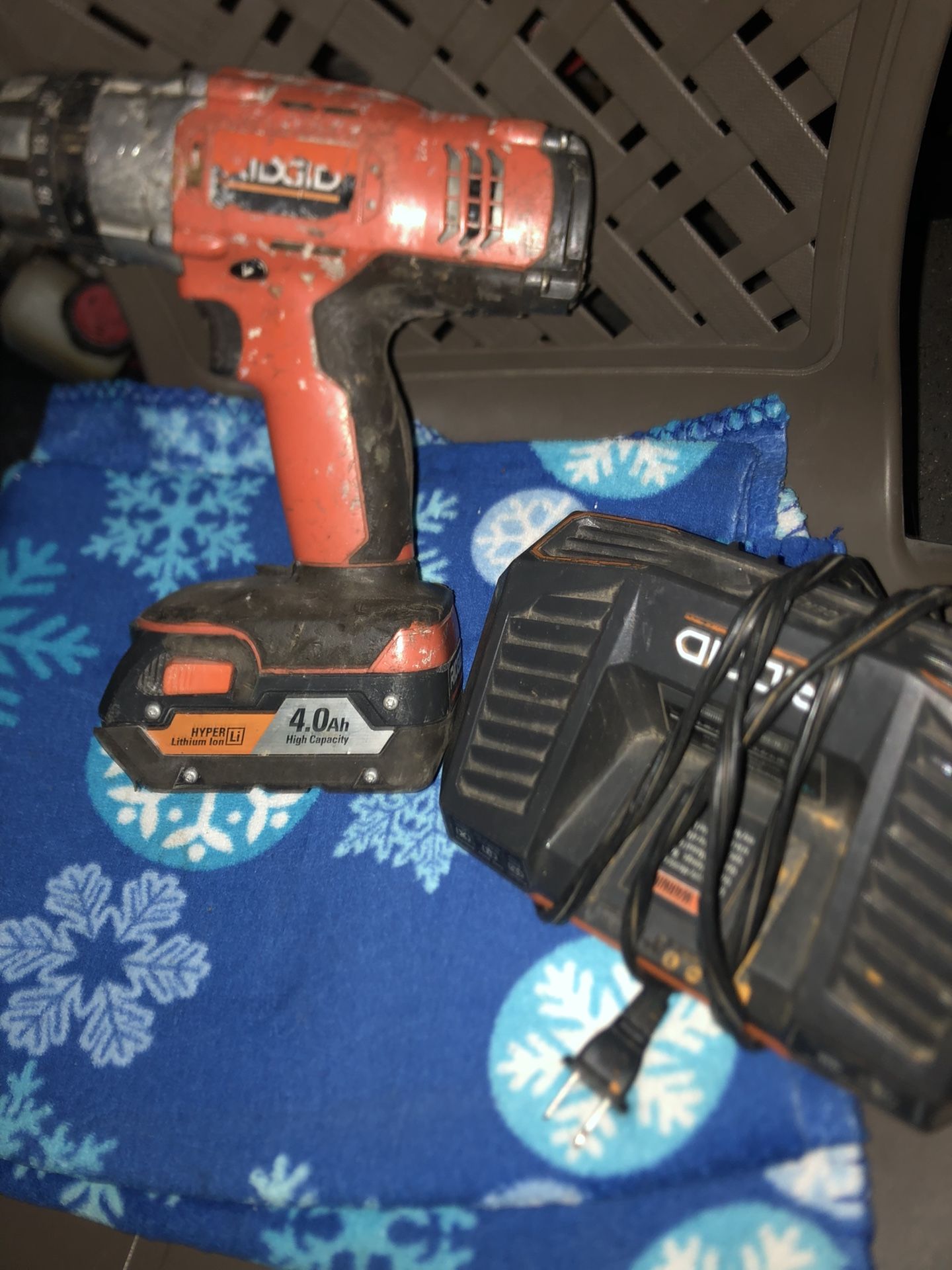 DRILL WITH 4ah BATTERY AND CHARGER 