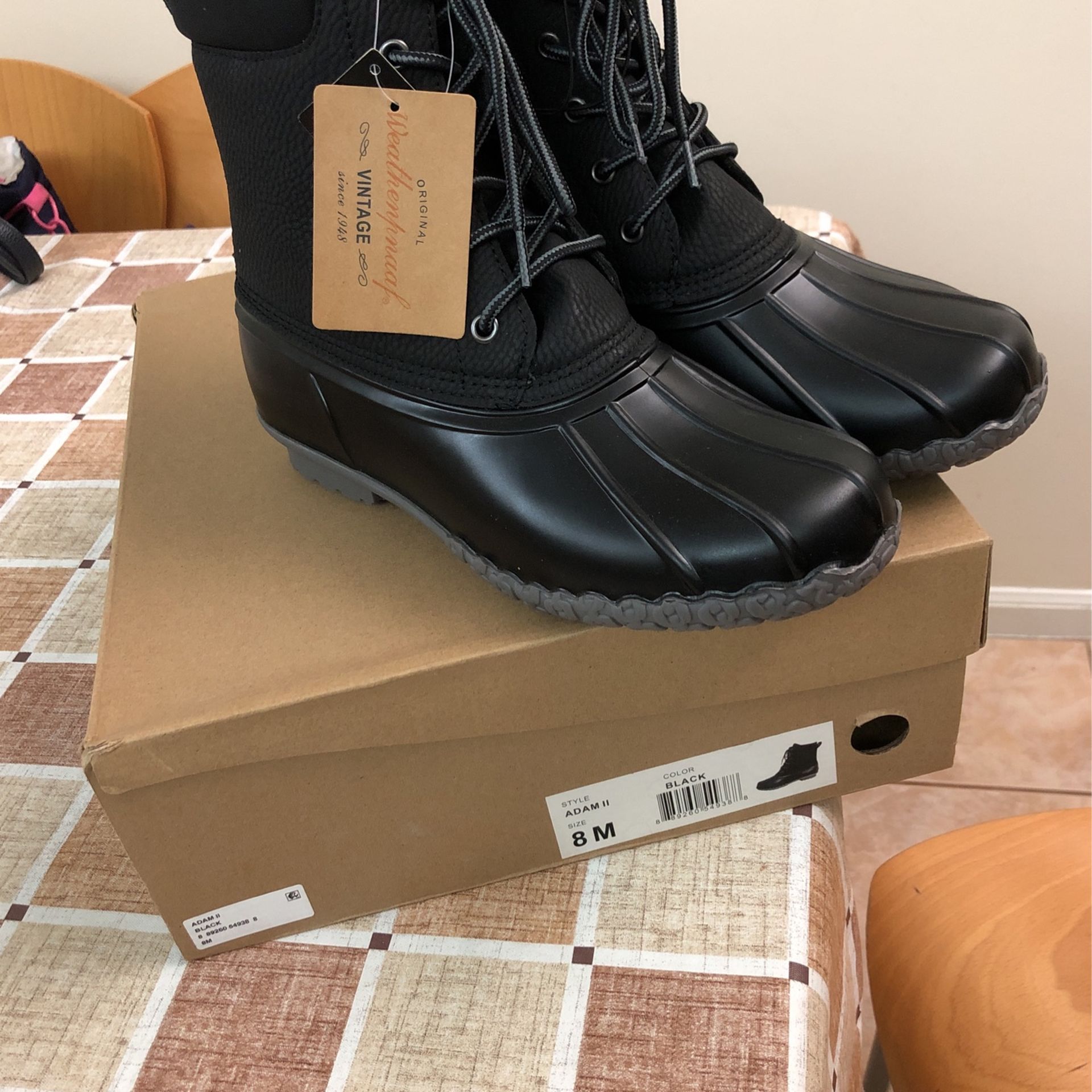 $50 NEW MENS SIZE 8 BLACK BOOTS 