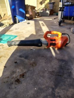Black and Decker Leaf Blower 