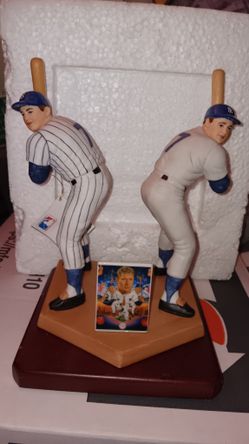 MICKEY MANTLE Limited Edition Figurine  colector series
