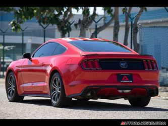 2015 Ford Mustang GT Thumbnail
