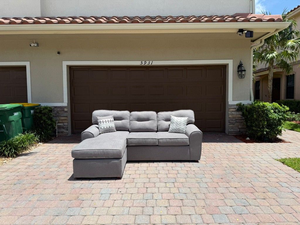 Grey Ashley Sectional With Adjustable Chaise