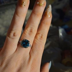 Costume Jewelery/fragrant Jewels Ring One For 10$ Or 5 For 25