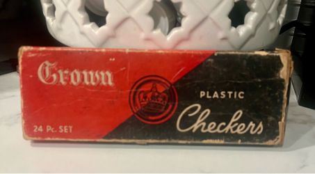 Crown Plastic Checkers set