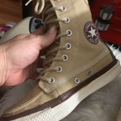 Converse Boots   Size 5.5 