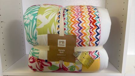 Pottery Barn Teen comforter