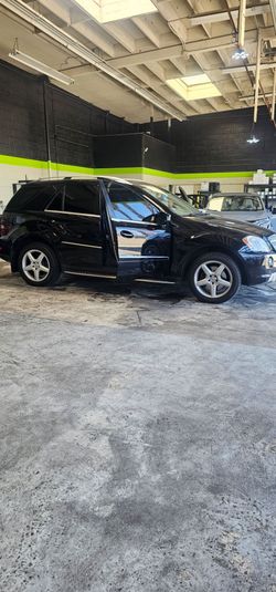 Mercedes 09 ML550 AMG
