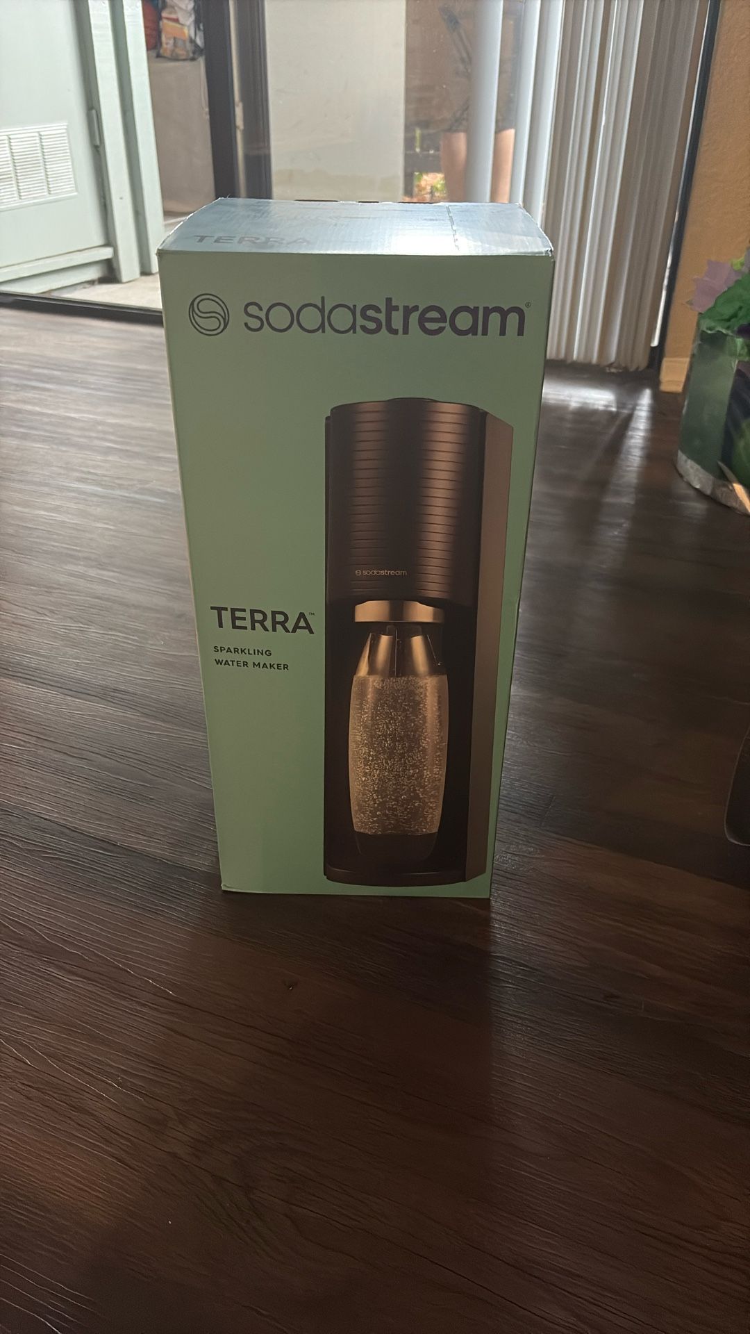 Soda Stream Sparkling Water Maker