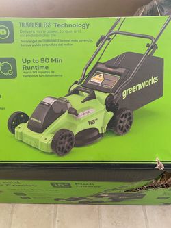 Electric lawnmower