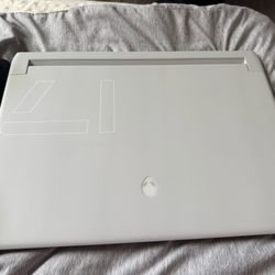 Alienware X17 R1