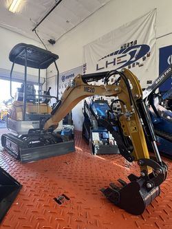 New 2 Ton Mini Excavator For Sale