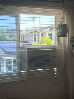 Window AC Energy Saver & no screw Stand