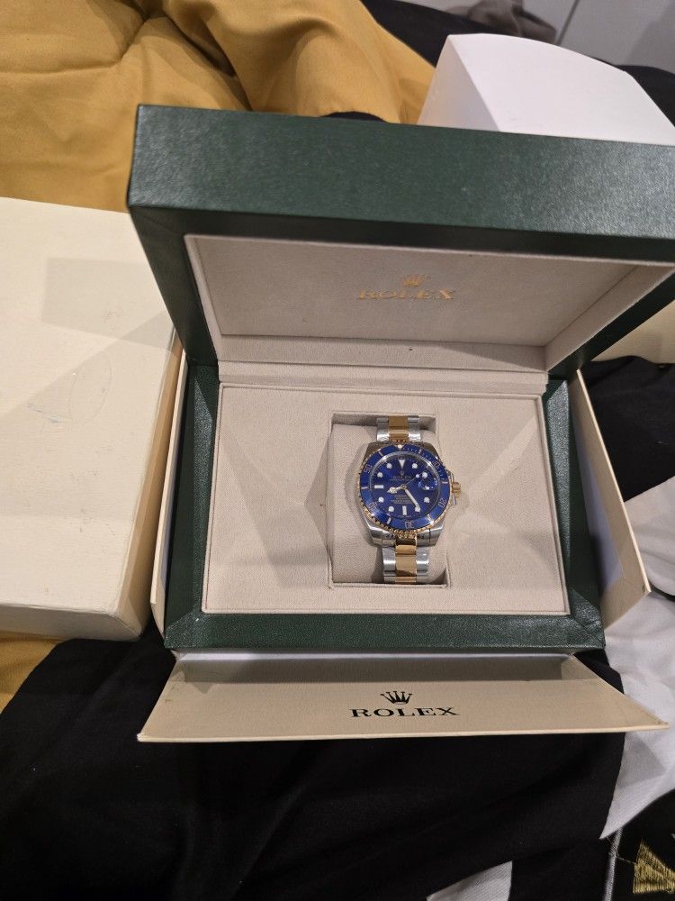 Authentic replica Submariner