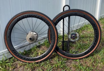 Bontrager Aeolus Pro 5 Disc Brakes  Gravel Wheels set Carbon 700x40c