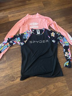 Women swimming long sleeve