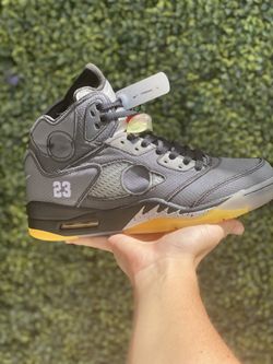 Off white 5’s no box Jordan size 9.5