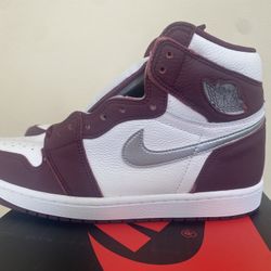 Nike Air Jordan 1 Retro “Bordeaux” Size 10