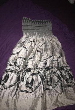 Black/ gray sundress / one size fits all/ very comfy / stretches / good condition ✨