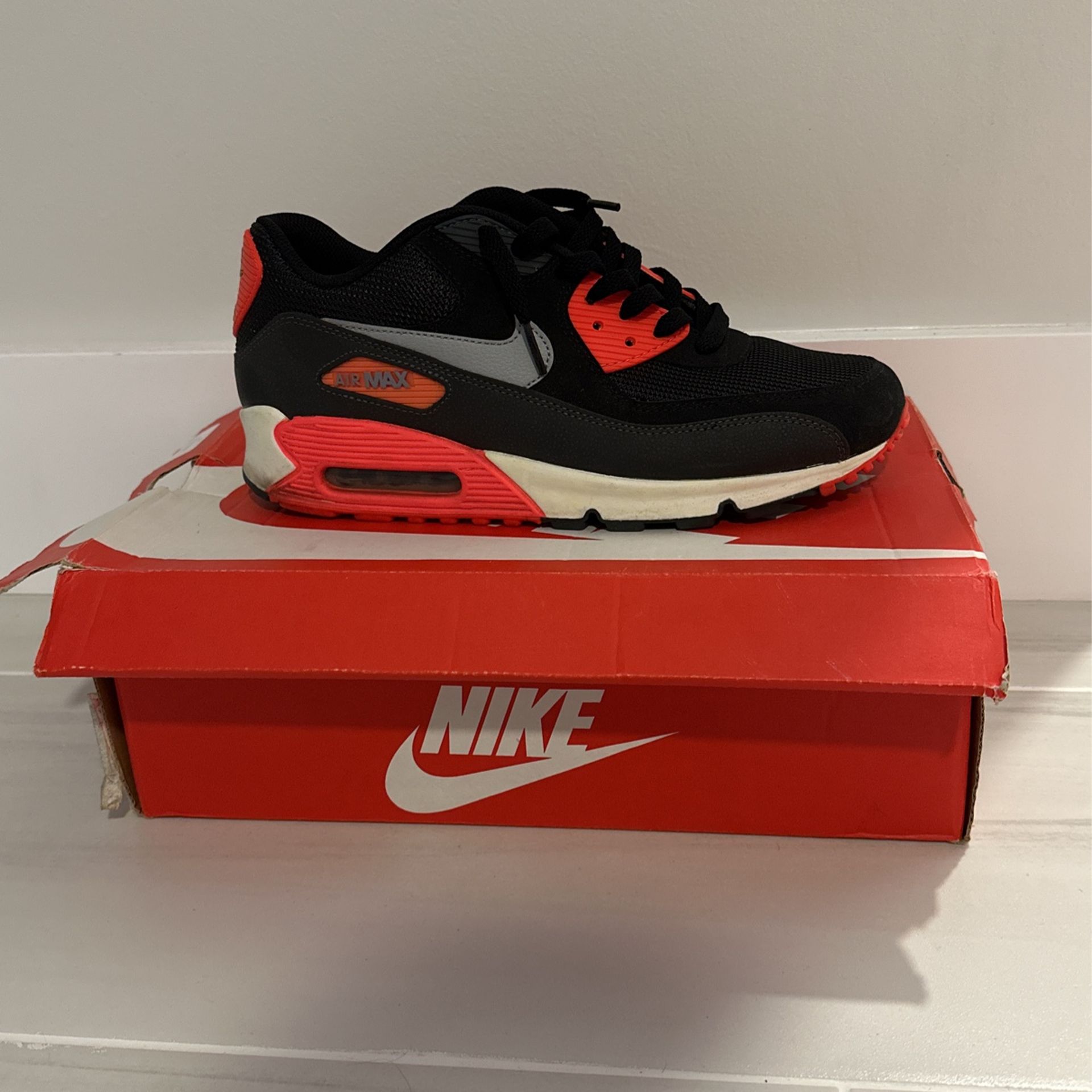 Nike Air Max 90 Essential Size