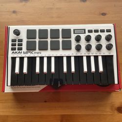 Akai MPK Mini 