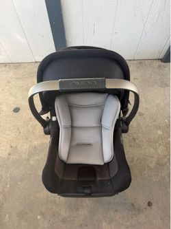 NUNA CAR SEAT INFANTIL