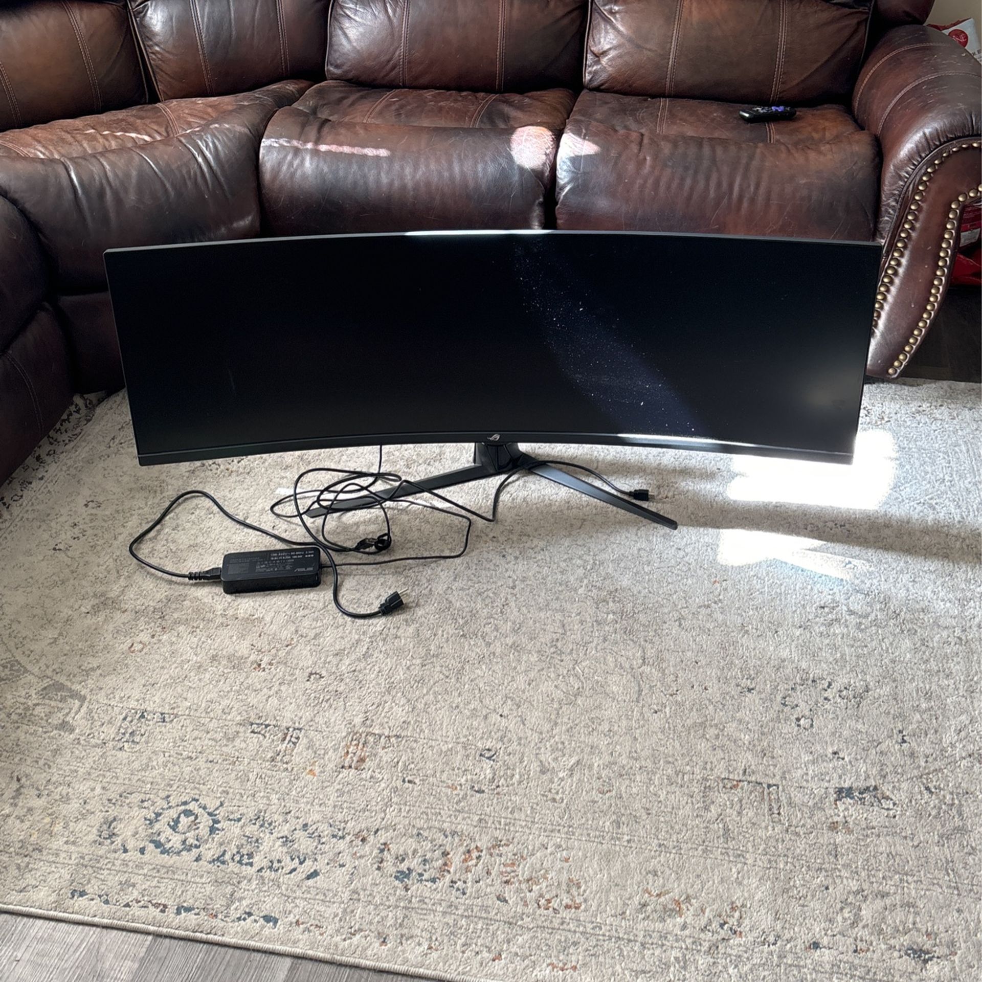 Asus ROG Strix 49” Curved Gaming Monitor 144Hz Full HD HDR