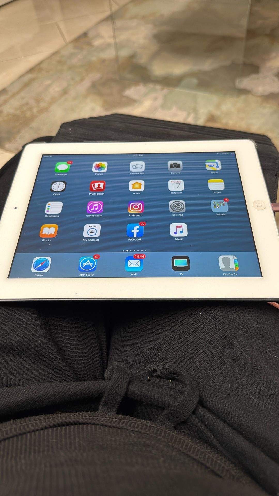 iPad The Apple model number MD513LL/A refers to the 16GB Wi-Fi model of the 4th generation iPad,
