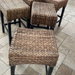 5 Bar Stool Like Pottery Barn 