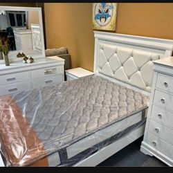 Brand New Complete Bedroom Set On Sale $1100