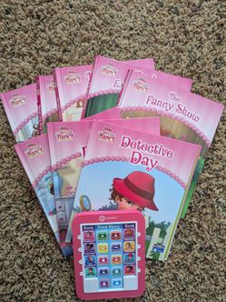 Fancy Nancy - 8 books + electronic reader