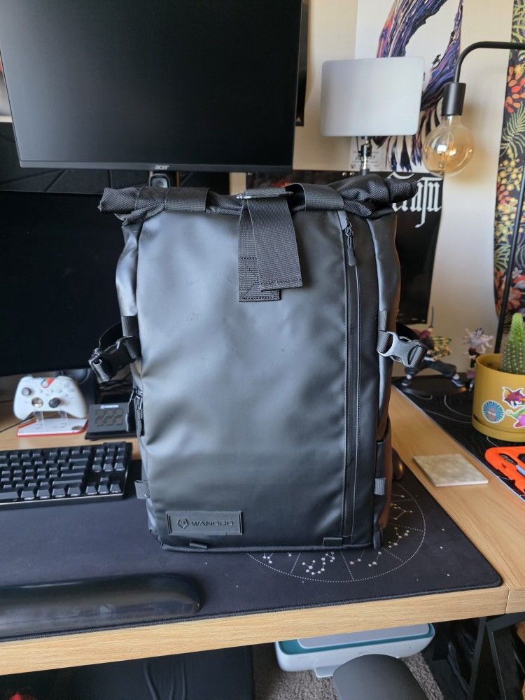 Wandrd prvke 31L camera bag (can be carry on for flight) & various cpl and uv filters