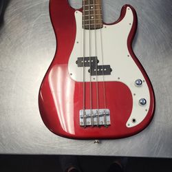 Fender Bass Guitar P-Bass
