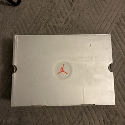 Air Jordan 13 Playoffs    Size 10