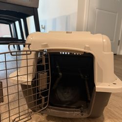 Plastic Pet Kennel, 24" L X 16" W X 14" H