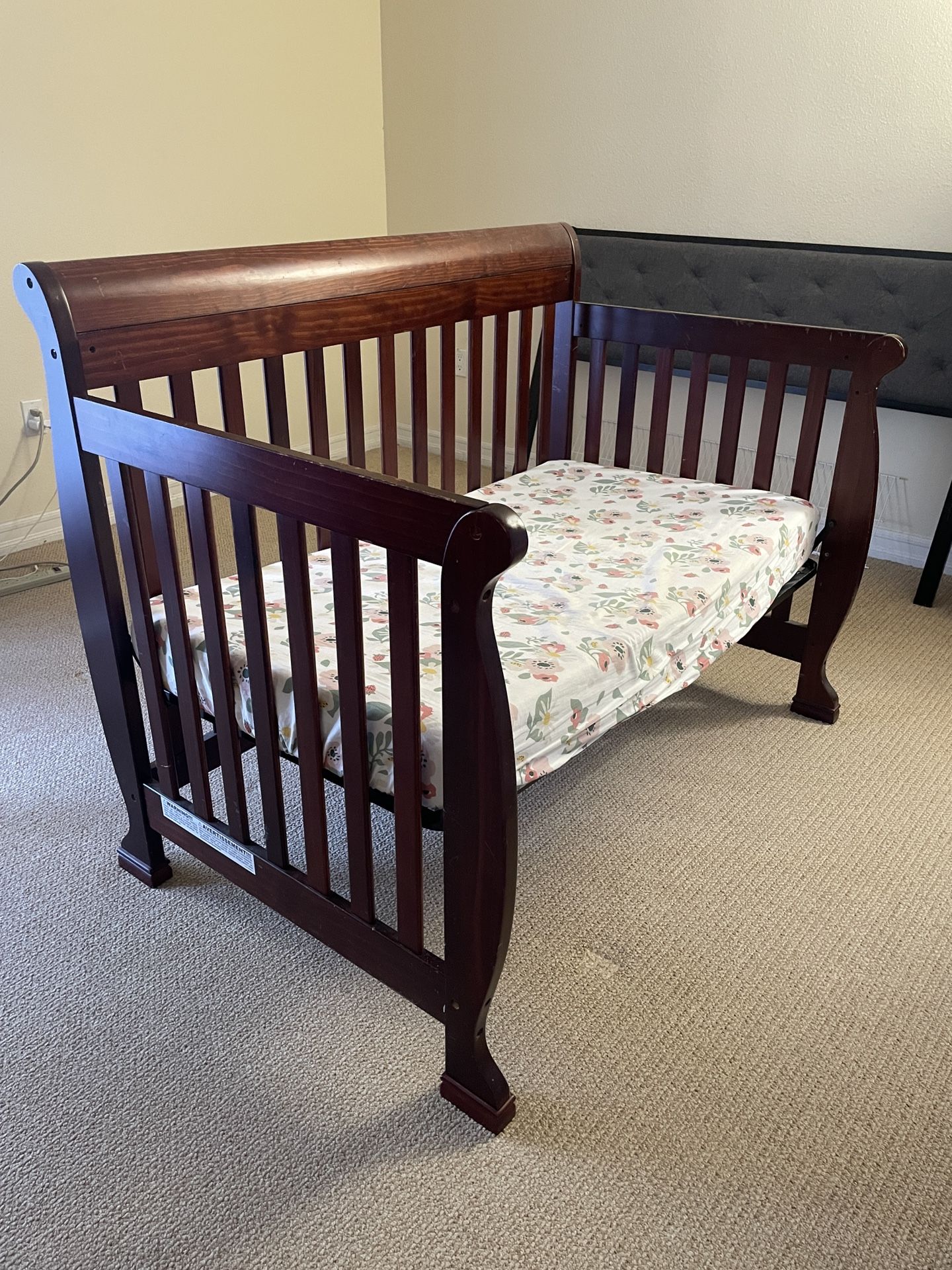 Baby Crib With mattress