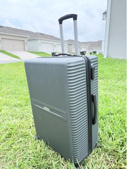 Large Checked Suitcase for Sale – 30.5” x 19.5” x 12”