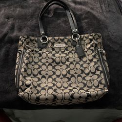Coach Gallery Signature NS Zip Tote Black White/Black