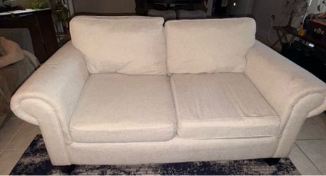 Rooms 2 Go Loveseat