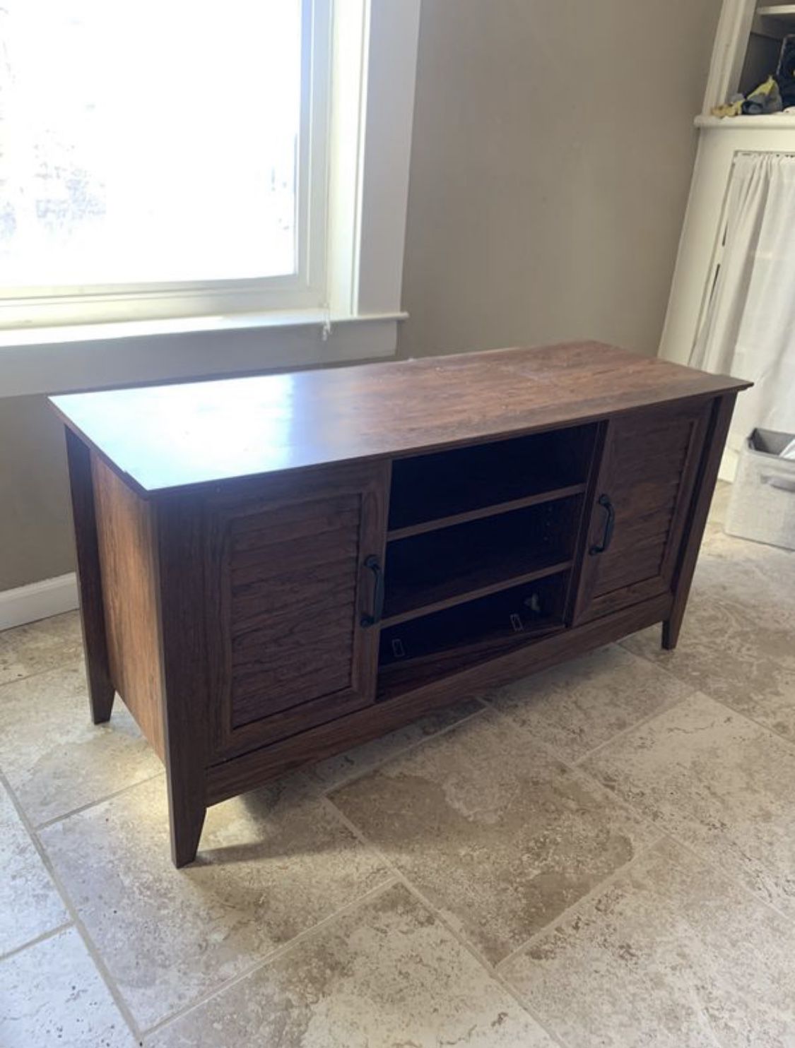 Brown Wood TV Stand/Entertainment Center