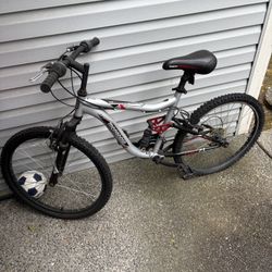 Mongoose Men’s Bike 