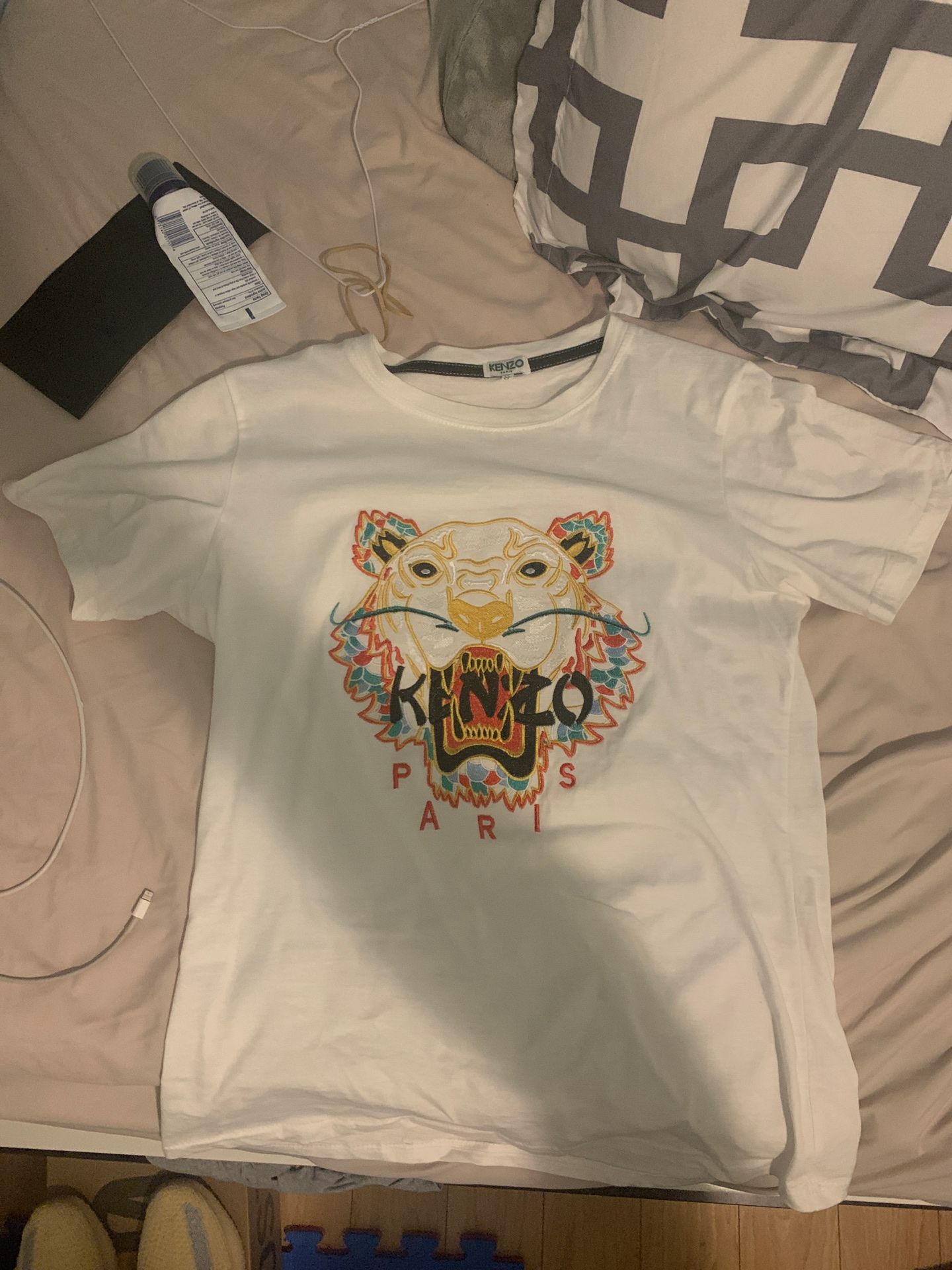 Mens Kenzo T-Shirt Size Small worn once