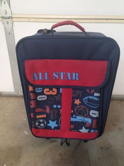Kids suitcase with wheels