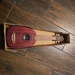 Luna Ukulele
