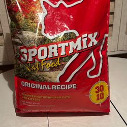  Sportmix Original All Life Stages Indoor/Outdoor 30/10 Chicken Formula Dry Cat Food. Bran New Bag, Never Been Open