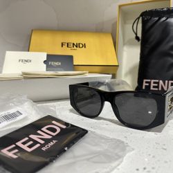 FENDI BAGUETTE SUNGLASSES FE40109I  