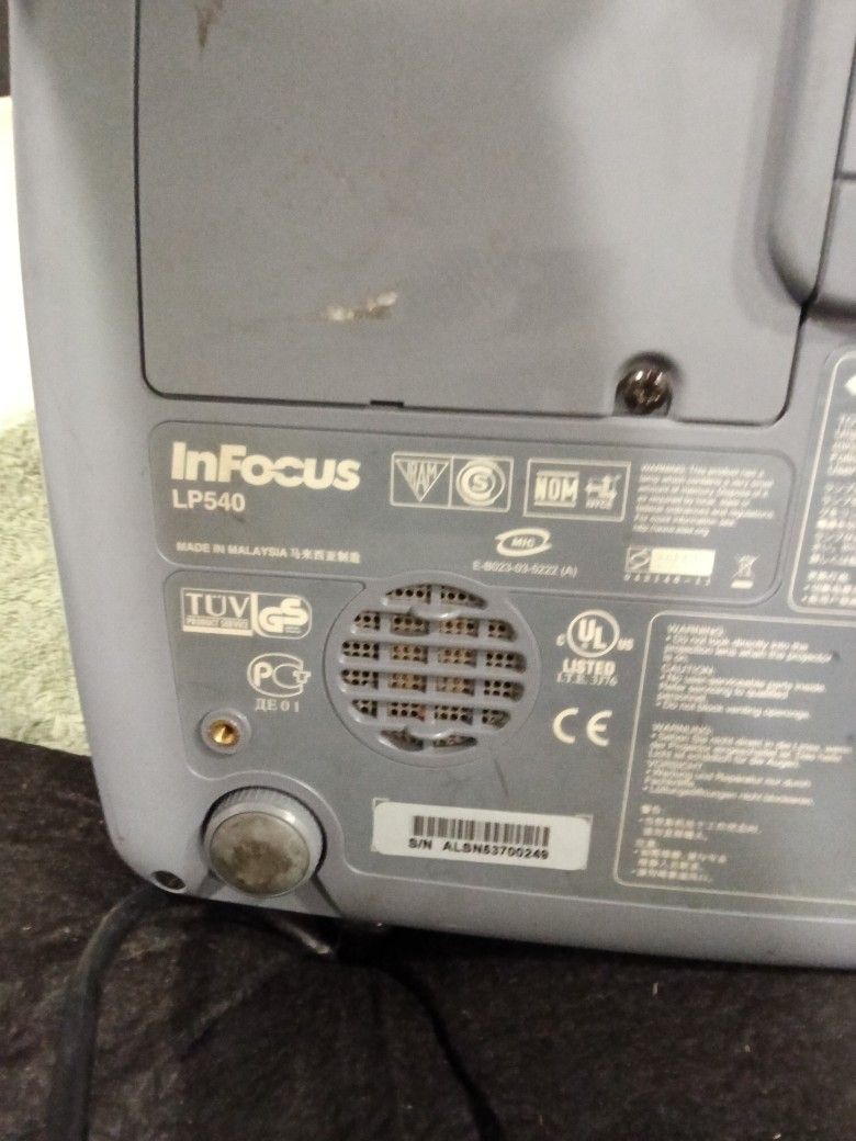 InFocus Digital LCD Projector And Dvd Player 