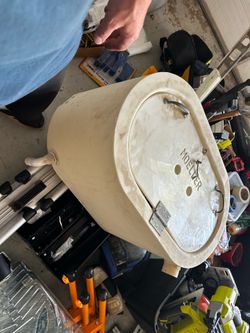 Fish bait box