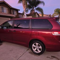 2011 Toyota Sienna