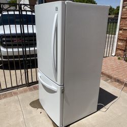 White Fridge Refrigerator Works Great Remodeling No Longer Need